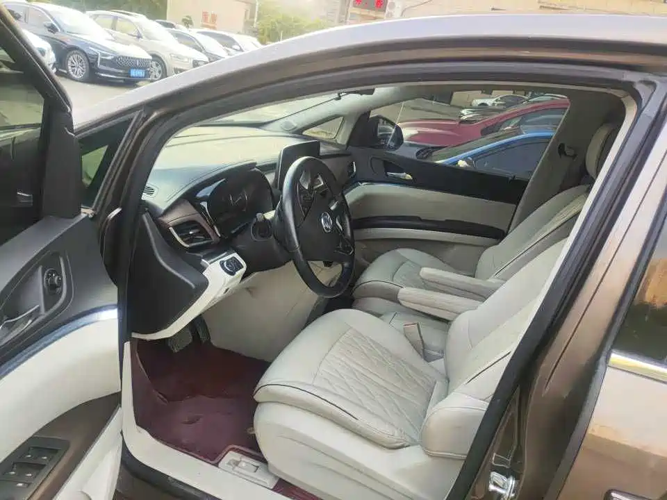 Buick GL8 2022 Land Business Class 652T Luxury фото 7