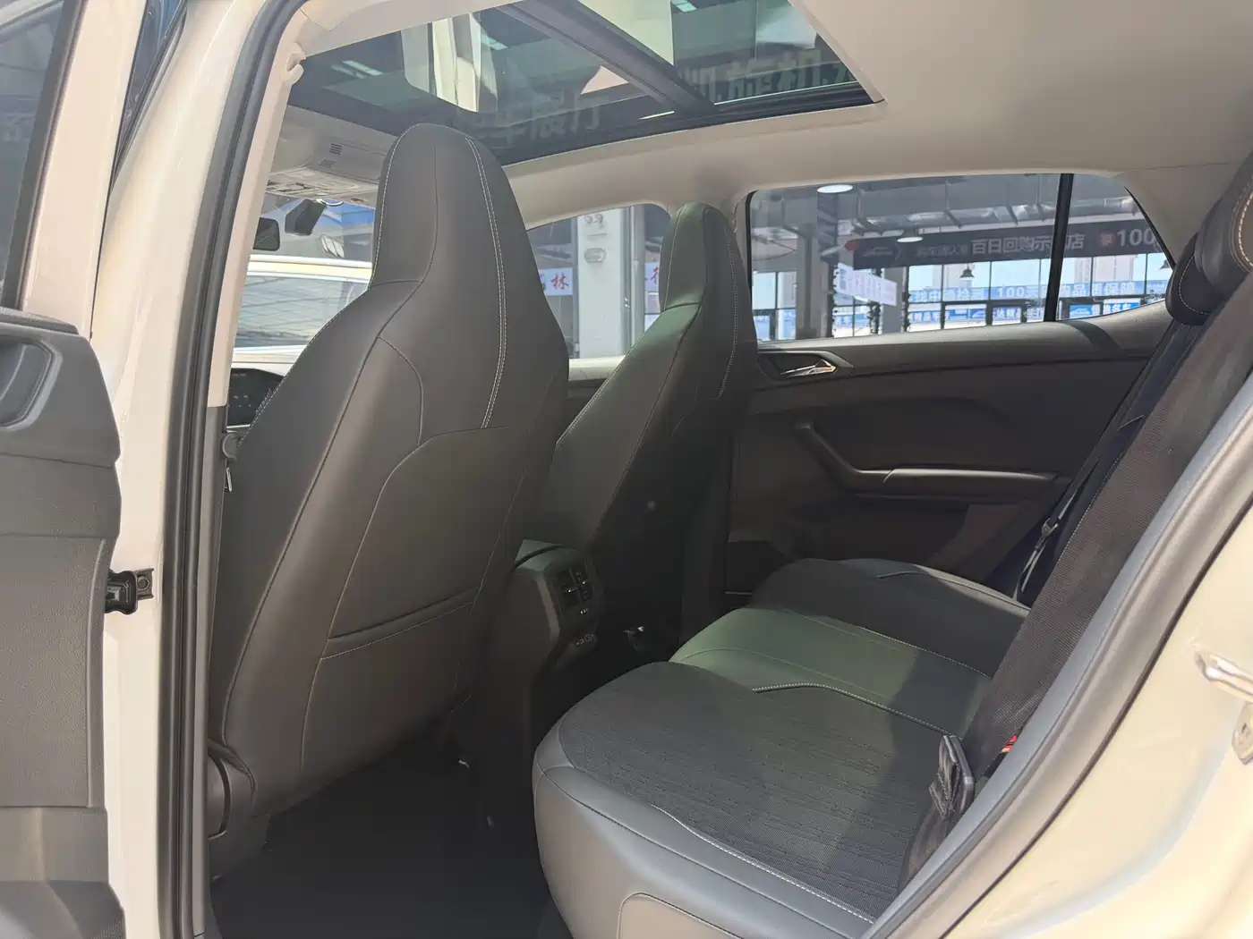 Volkswagen T-Cross 2022 280TSI DSG Comfort Edition фото 16