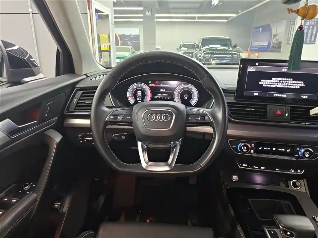 Audi Q5L 2021 40 TFSI Fashion Dynamic фото 7