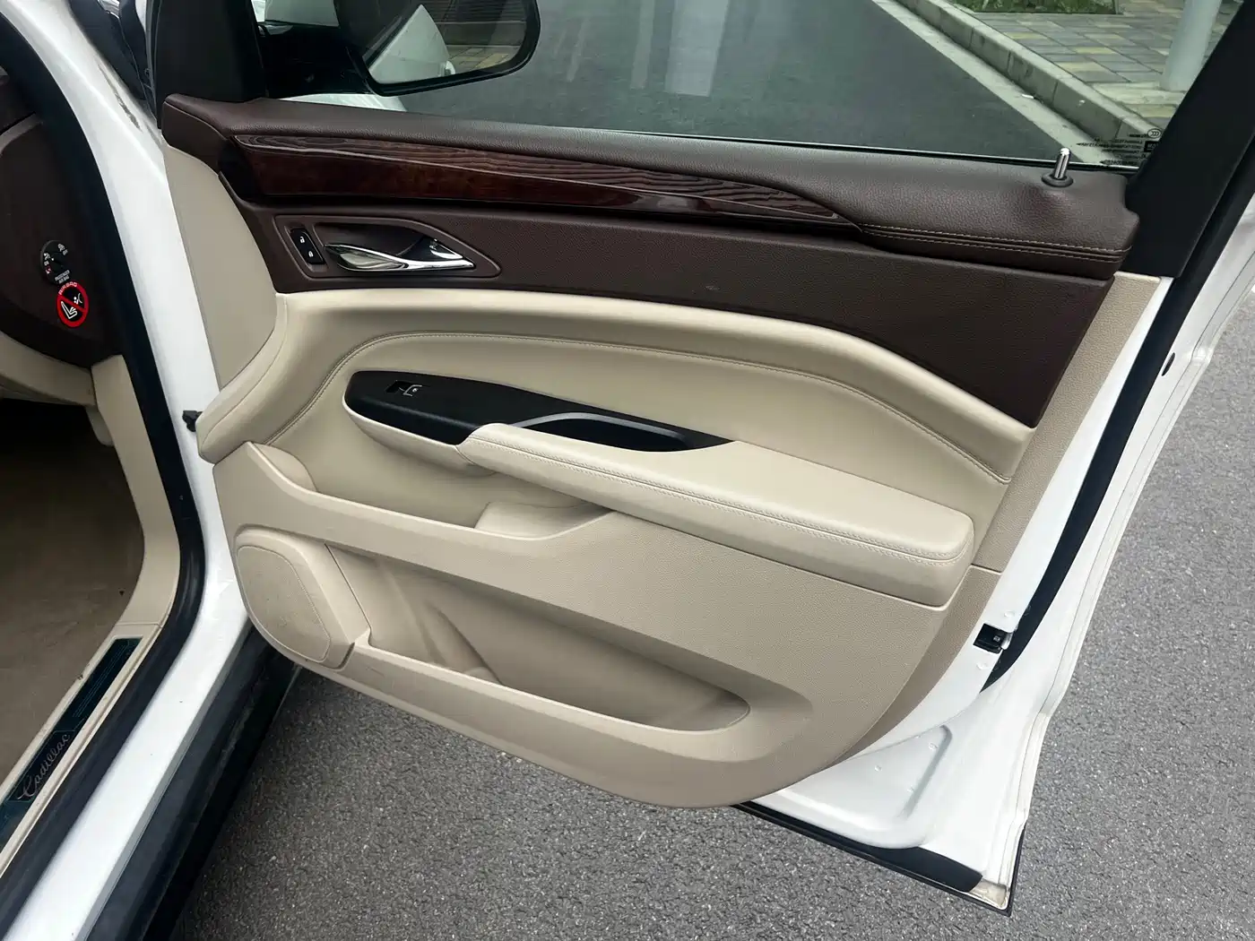 Cadillac SRX 2014 3.0L Elite Model фото 18