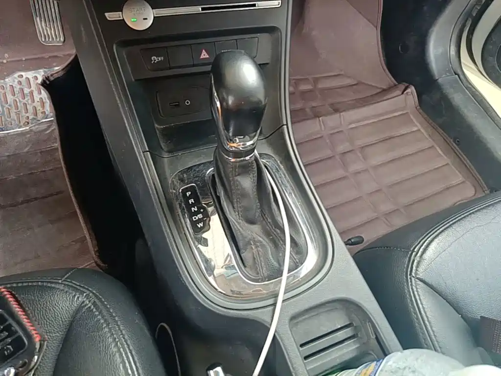Roewe 360 2017 2017 1.5L Auto Luxury Edition