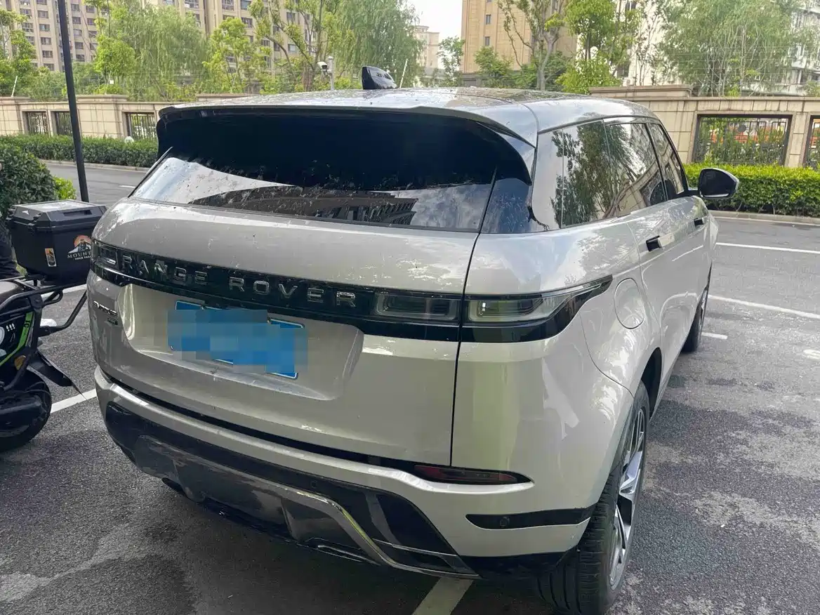 Land Rover Range Rover Evoque 2022 Range Rover Evoque L 249PS R-Dynamic Luxury Edition фото 12