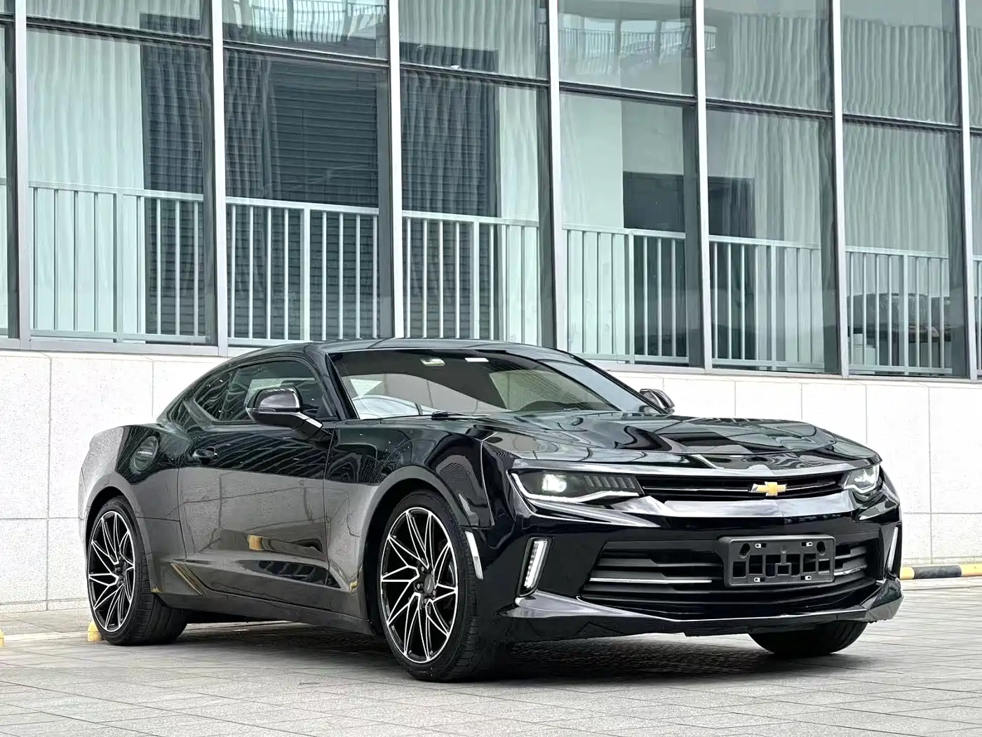 Chevrolet Camaro 2017 2.0T RS фото 3