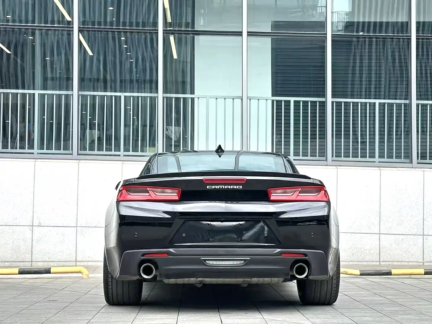 Chevrolet Camaro 2017 2.0T RS фото 9