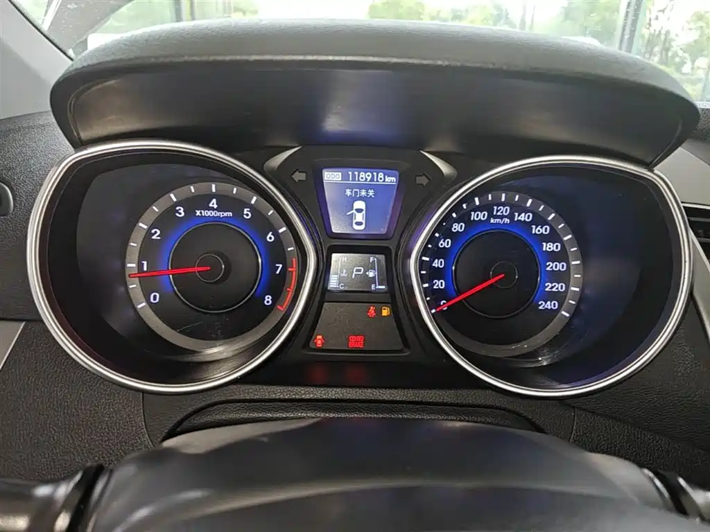 Hyundai Langdong 2016 1.6L Automatic Premium Edition фото 12