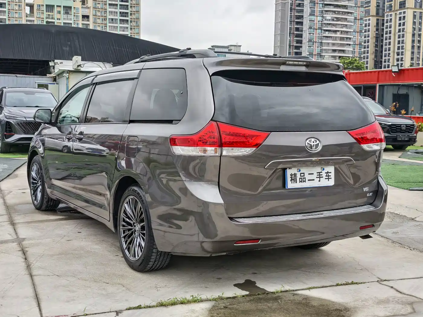 Toyota Sienna 2013 2011 3.5L 2WD Automatic