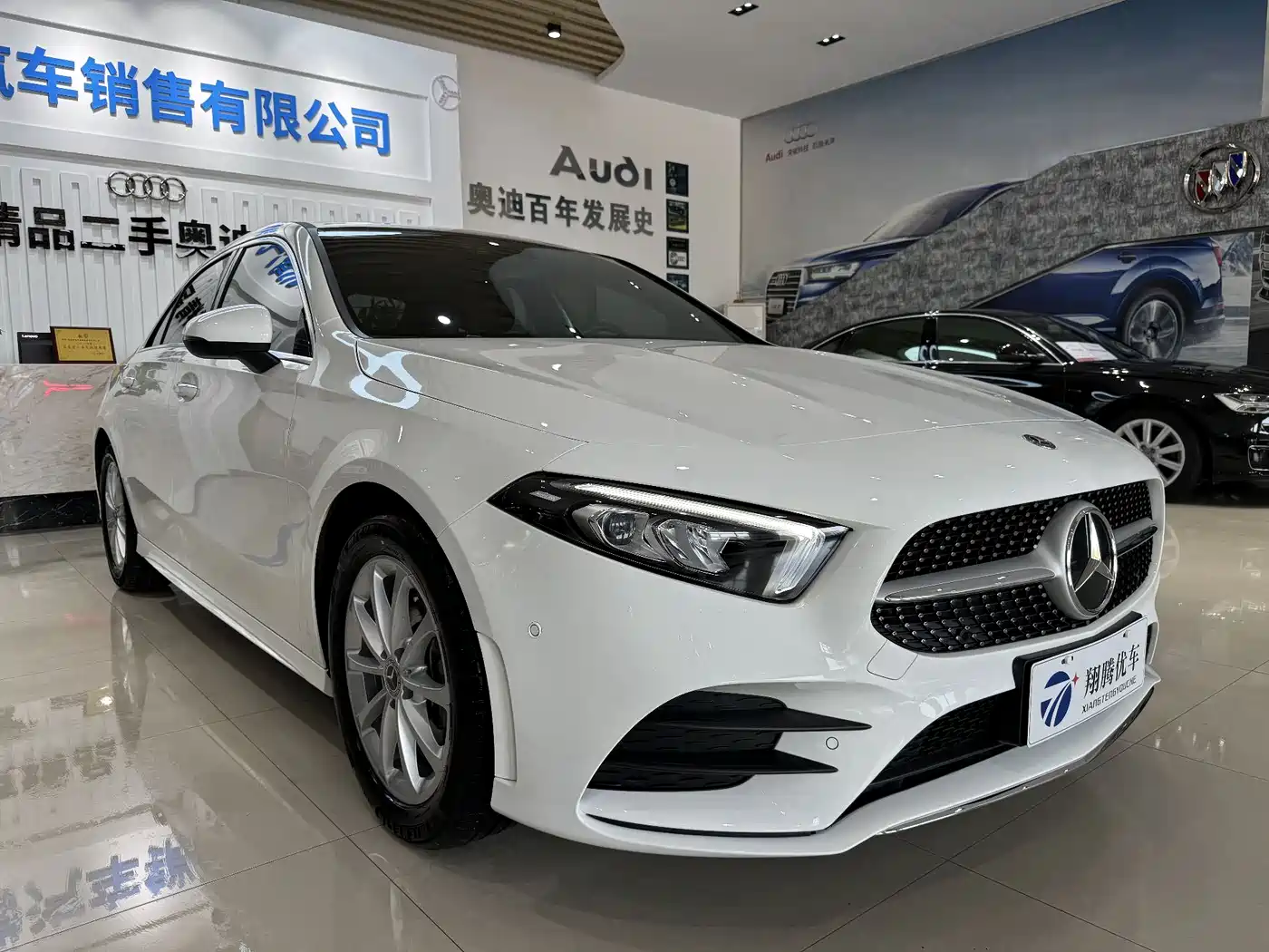 Mercedes-Benz A-Class 2020 A 200 L Sport Sedan фото 3