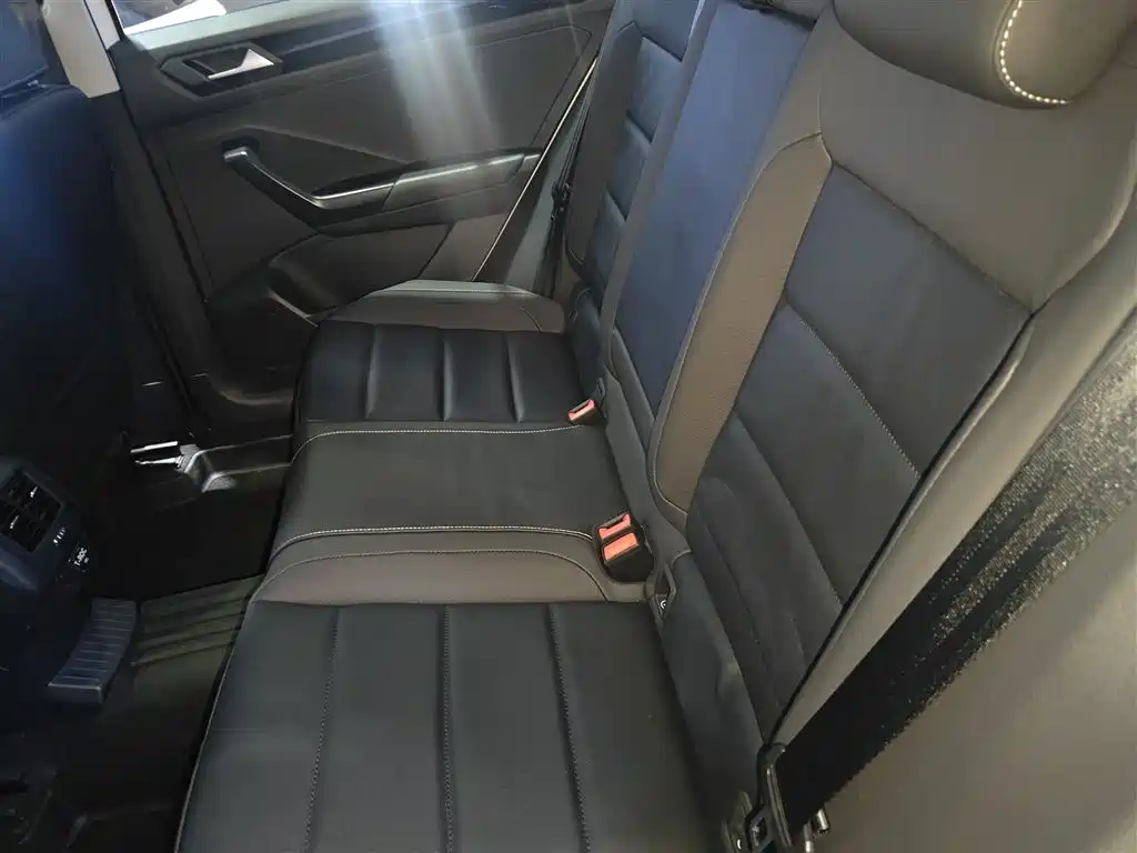 Volkswagen T-ROC 2022 280TSI DSG 2WD Comfort PLUS фото 17