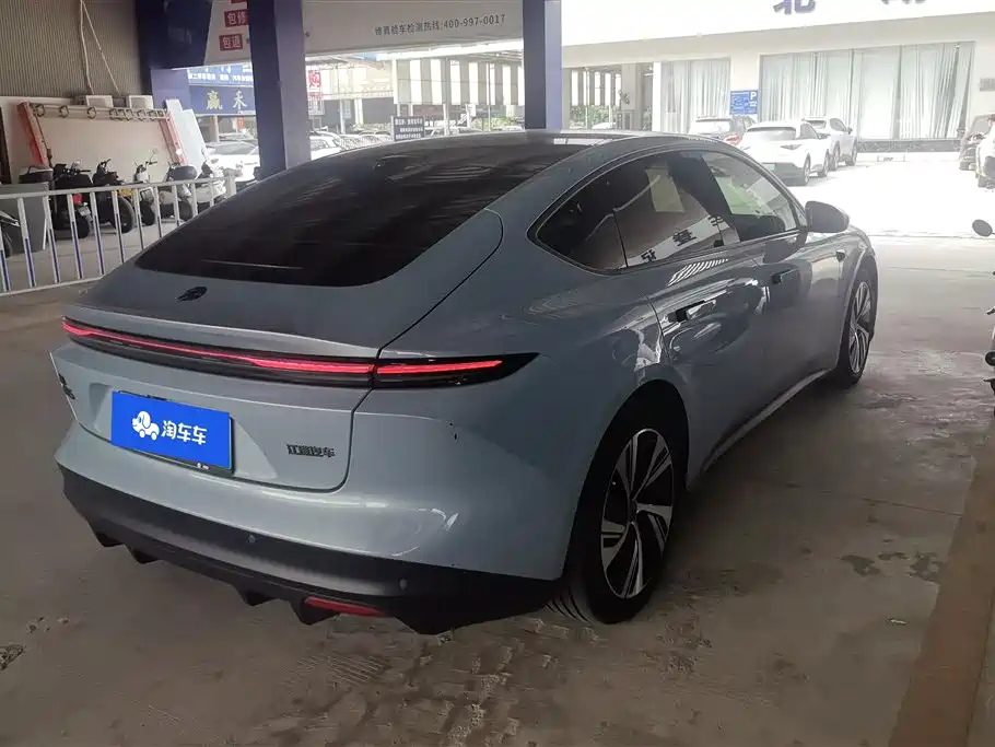 NIO NIO ET5