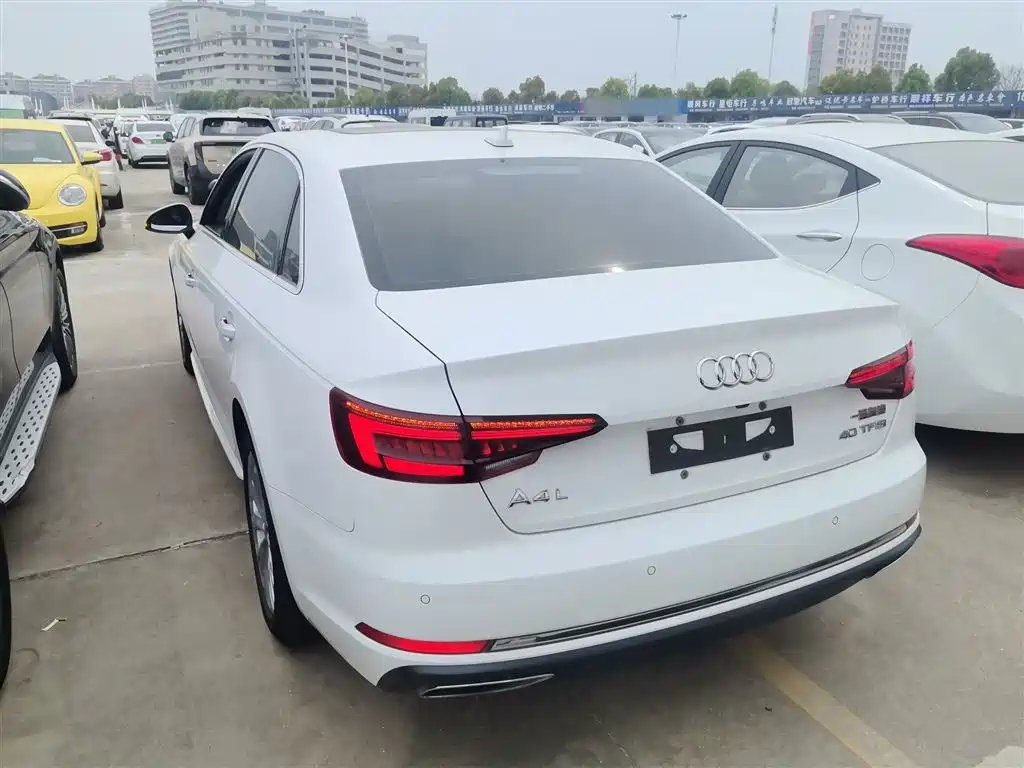Audi A4L 2019 40 TFSI Progressive (China VI) фото 23