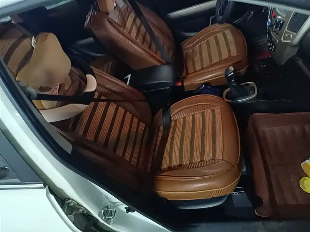 Haval H1 2016 Red Label 1.5L AMT Comfort фото 25