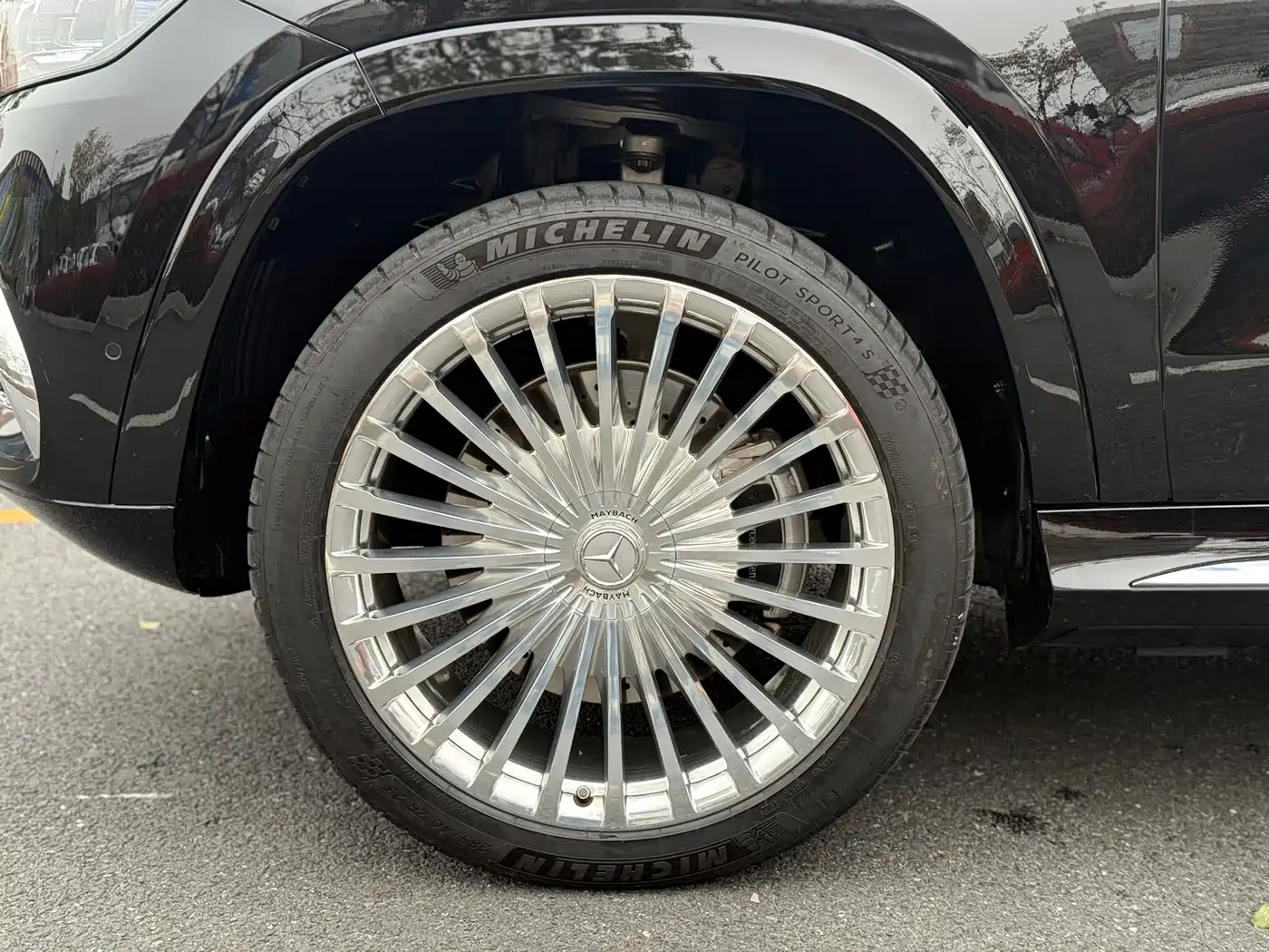 MERCEDES-BENZ MAYBACH GLS