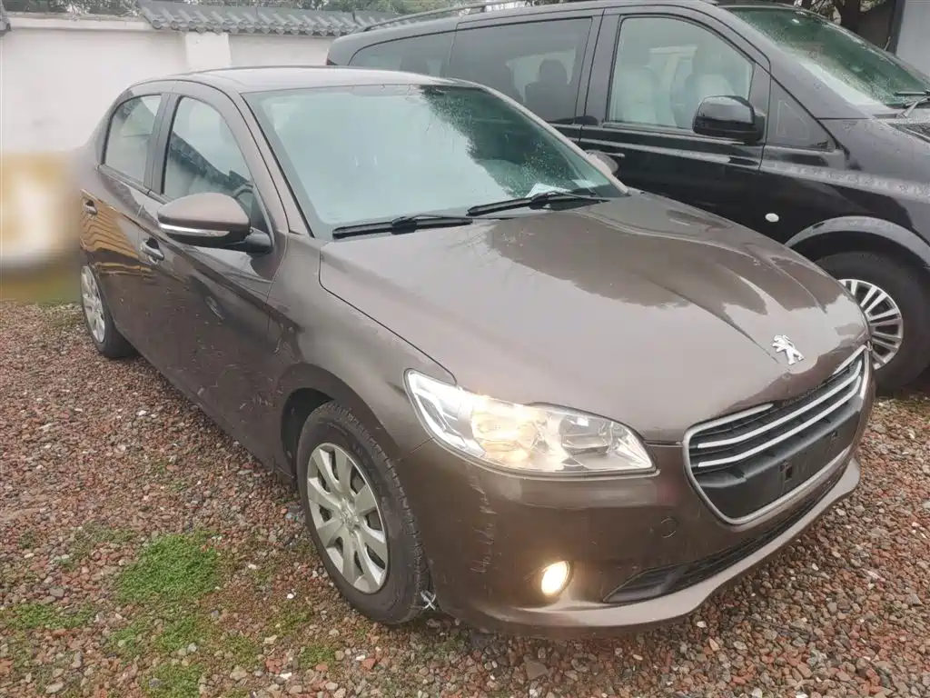 Peugeot 301 2014 1.6L Manual Comfort Edition фото 22