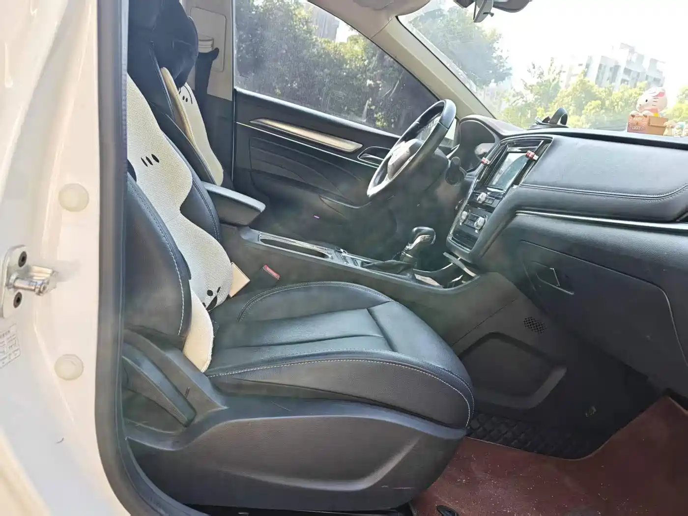 Roewe i6 2017 2018 20T Automatic Internet ZhiXiang Edition