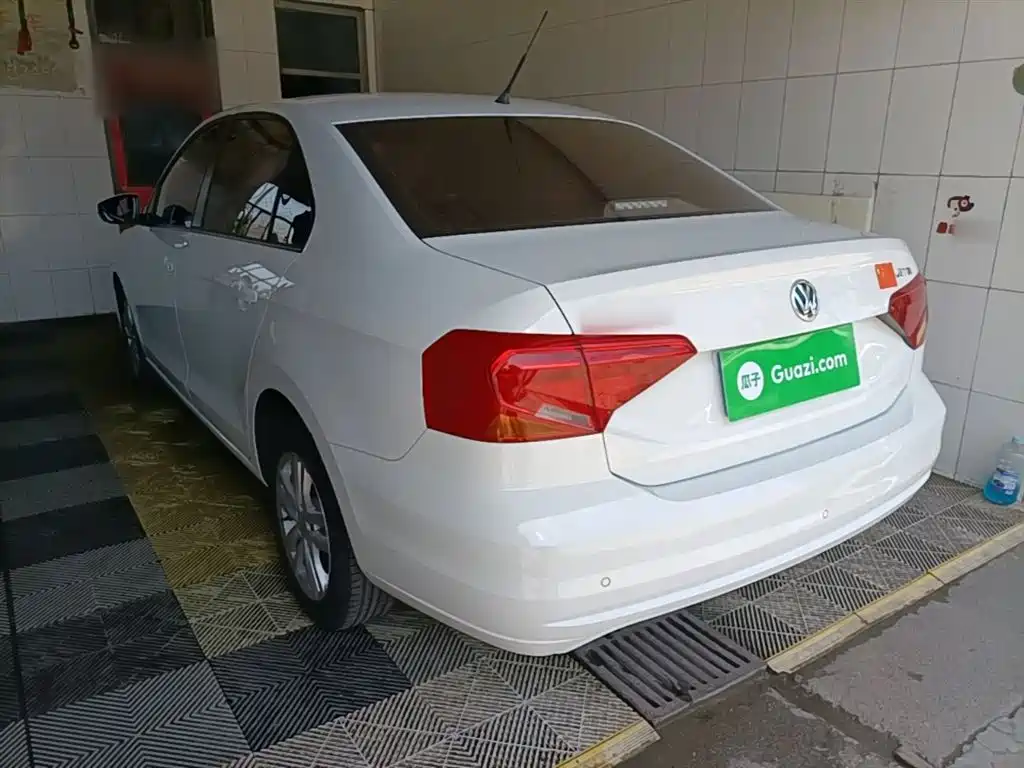 Volkswagen Jetta 2019 Dream Edition 1.4L Manual Fashion фото 5