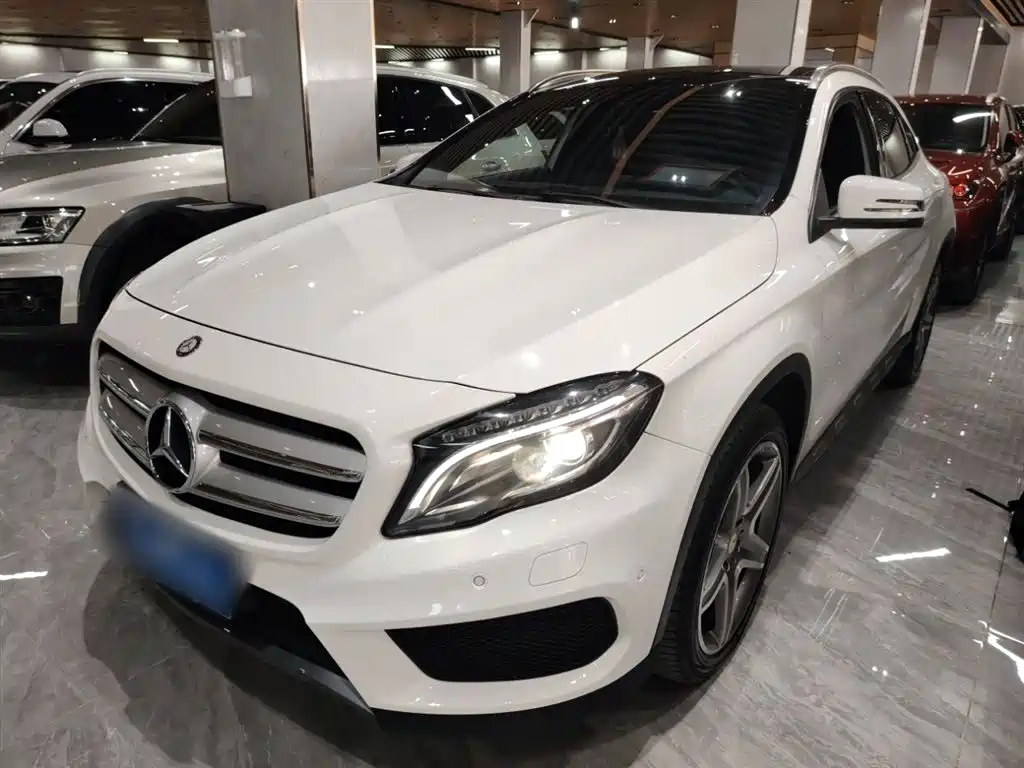 Mercedes-Benz GLA 2015 GLA 260 4MATIC Sport фото 2