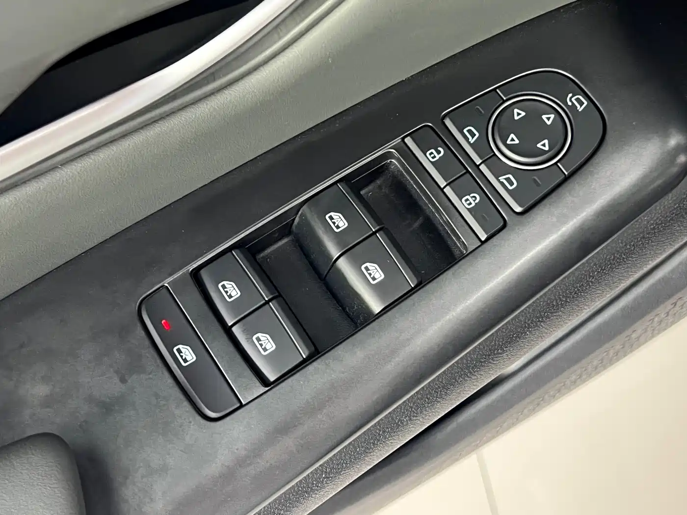 BYD Song Pro New Energy 2025 2nd Generation Smart Driving Edition DM-i 115KM Excellence Type фото 15