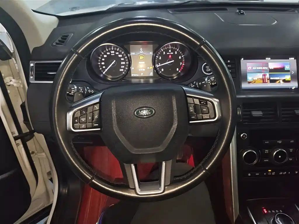 Land Rover Discovery Sport 2019 240PS SE Edition China VI фото 7