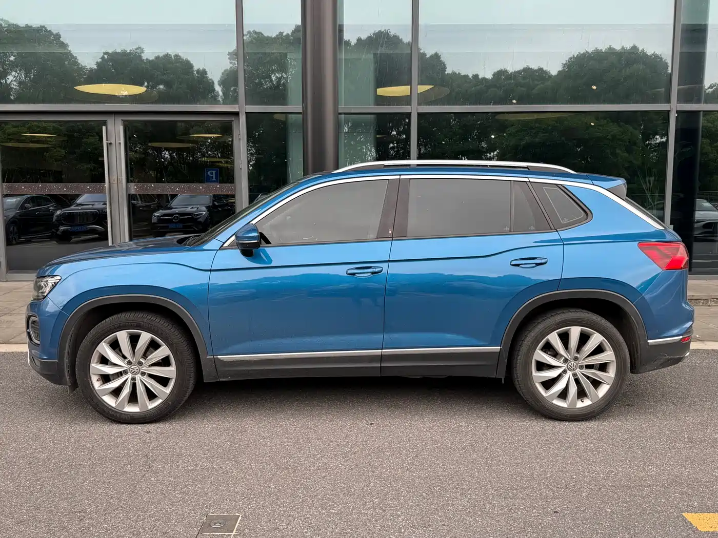 Volkswagen Tayron 2019 330TSI 2WD Premium China V фото 6