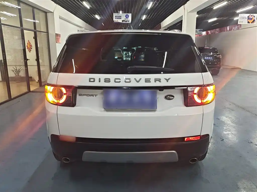 Land Rover Discovery Sport 2019 240PS SE Edition China VI фото 4