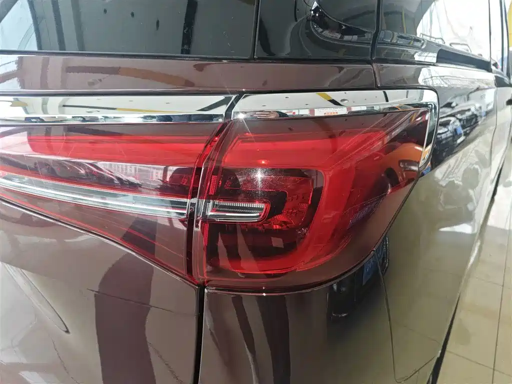 Buick GL8 2022 ES Landmark 653T Premium фото 8