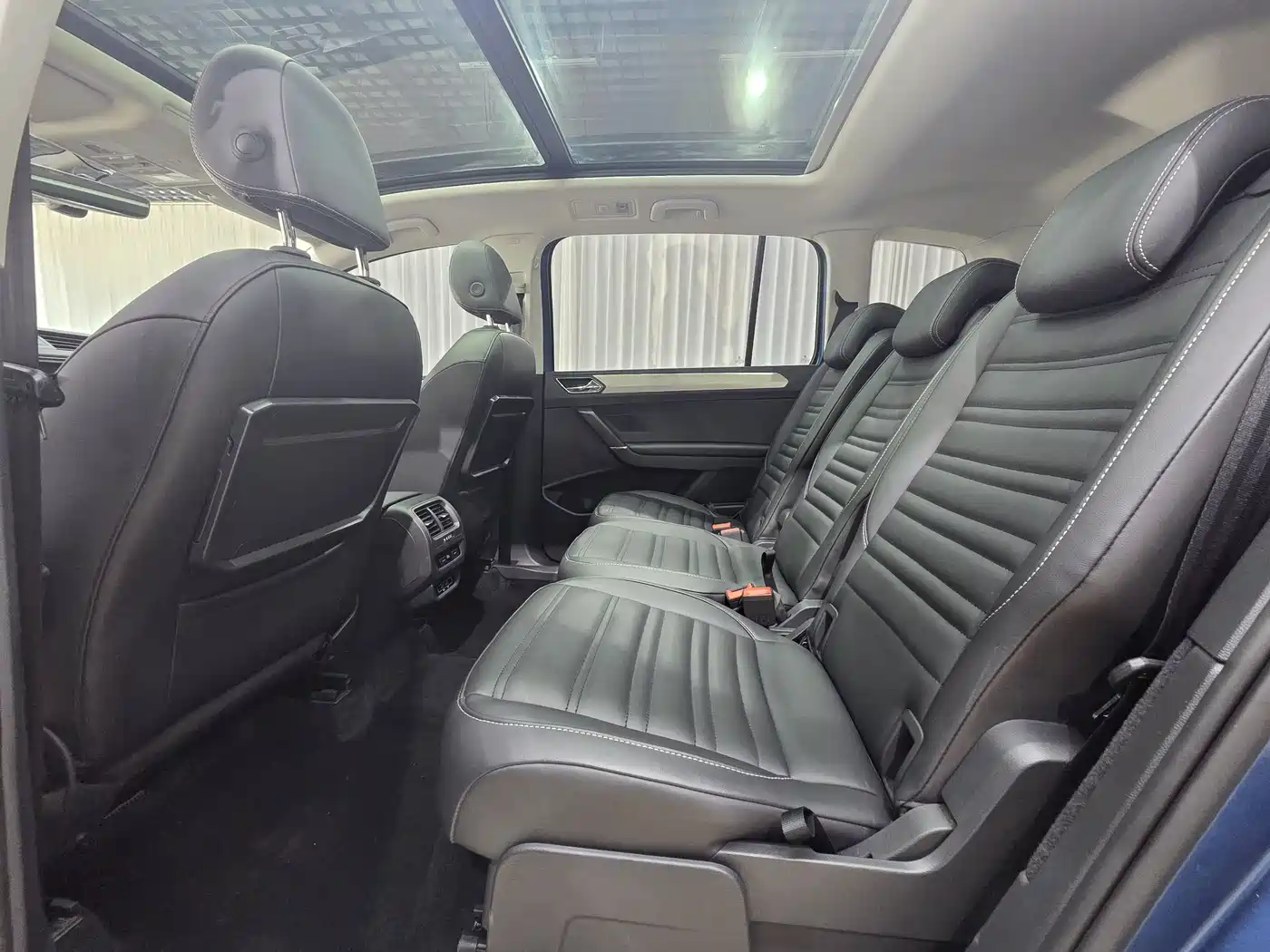 Volkswagen Touran 2018 Touran L 280TSI DSG Comfort 7-seater China V фото 11