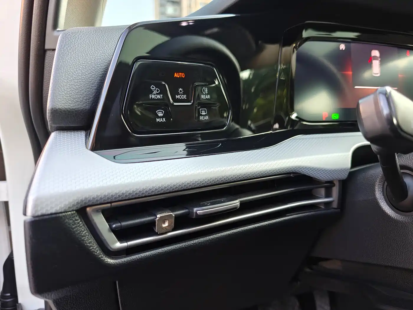 Volkswagen Golf 2021 280TSI DSG Pro фото 14