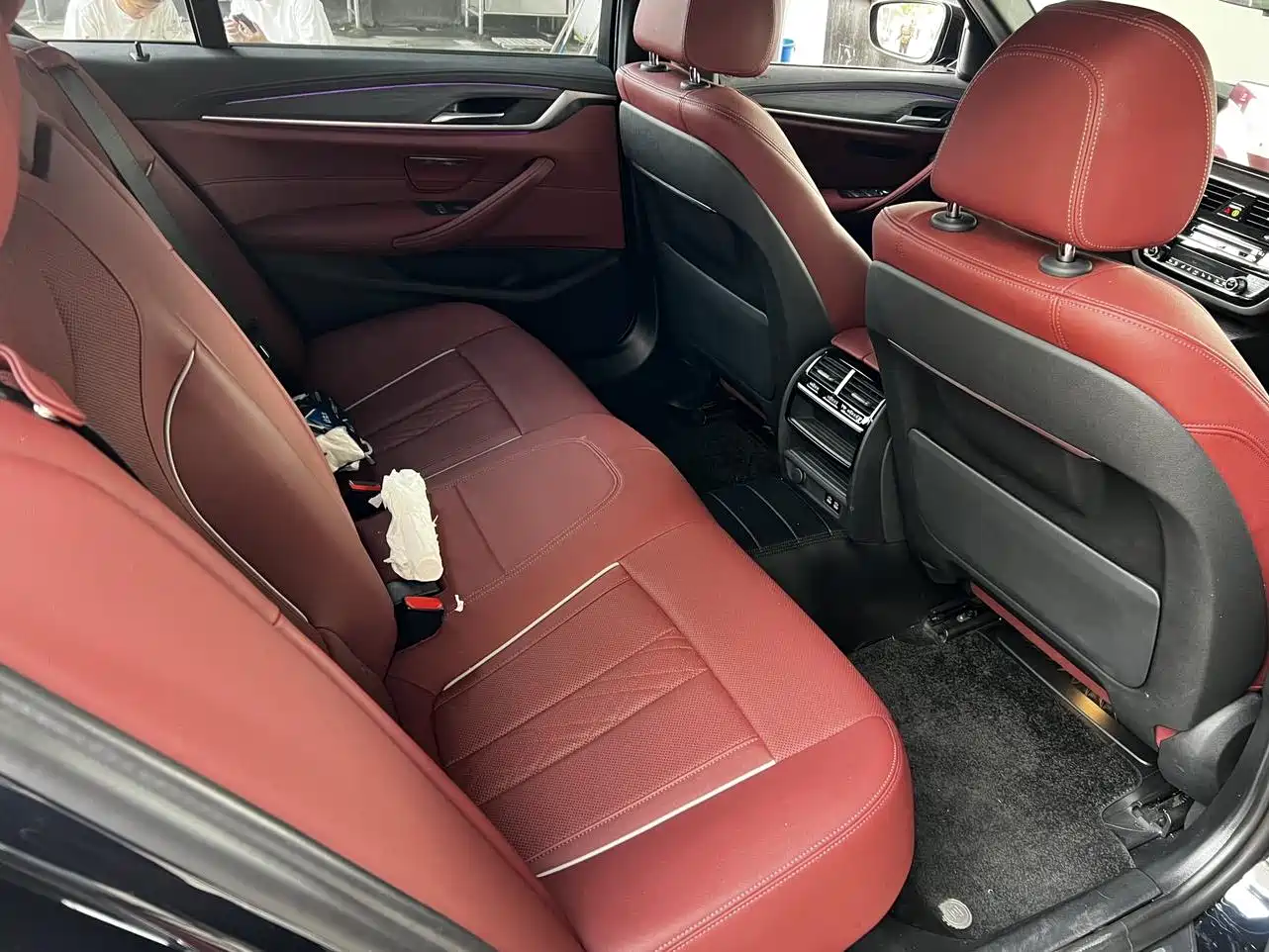 BMW 5 Series 2023 530Li Leading M Sport Package фото 12