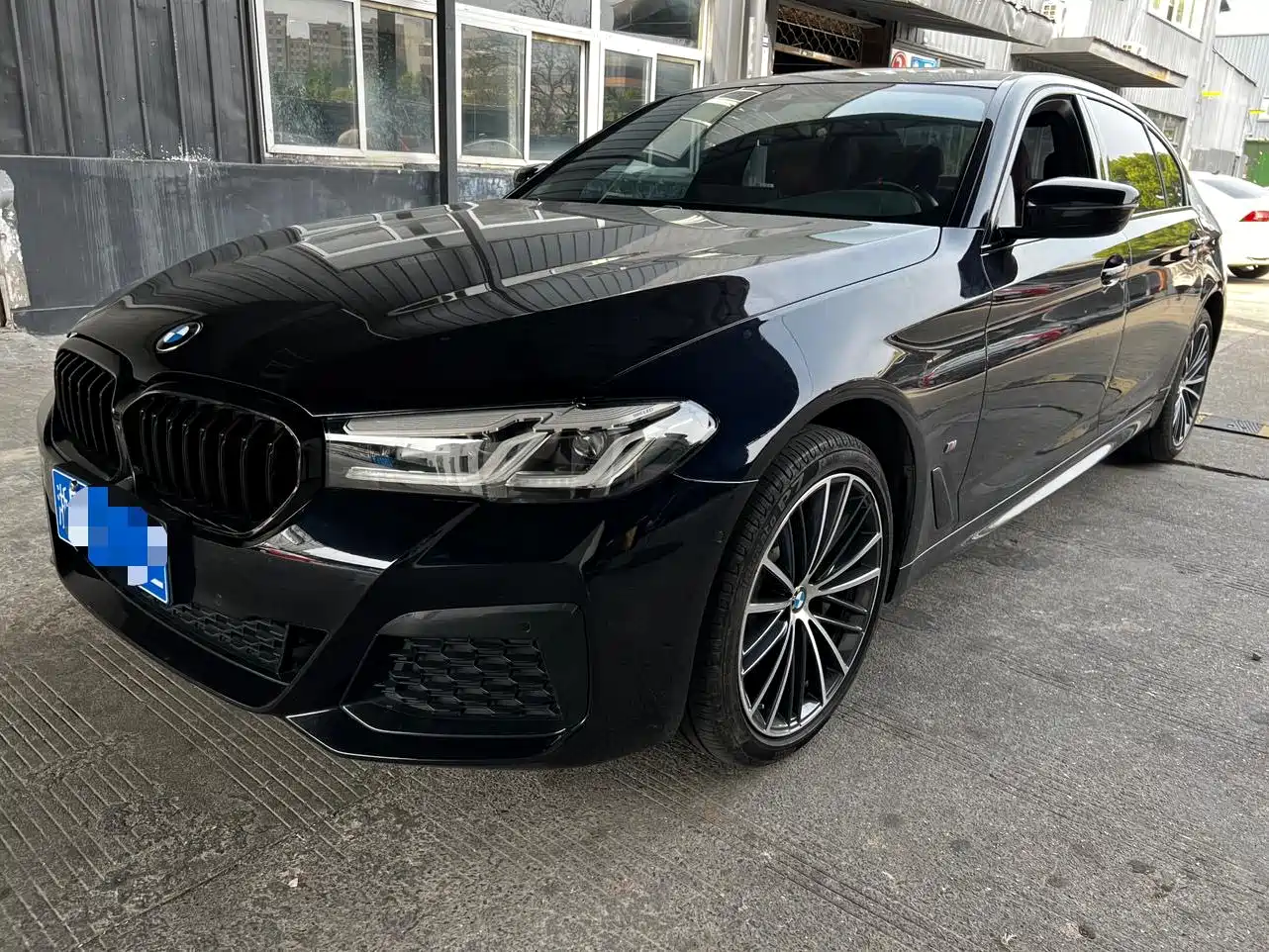 BMW 5 Series 2023 530Li Leading M Sport Package