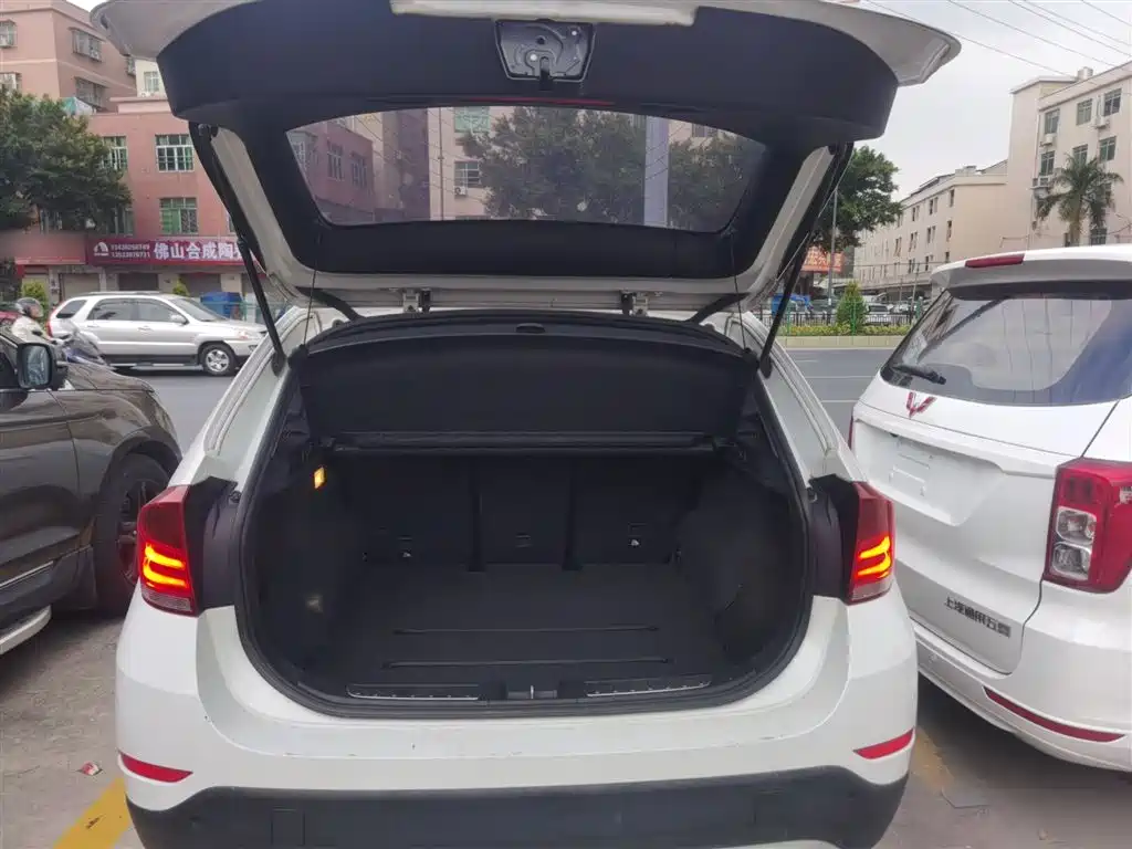 BMW X1 2015 Model sDrive18i Fashion Advanced Edition фото 19