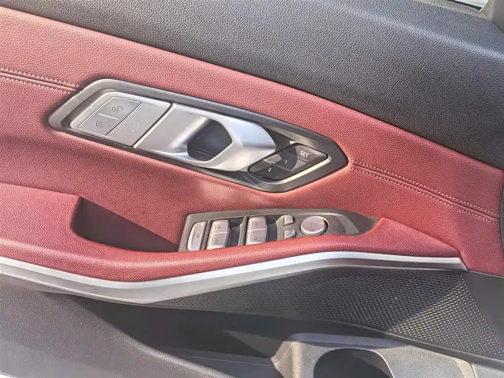 BMW 3 Series 2022 Facelift 320i Sport Package фото 6