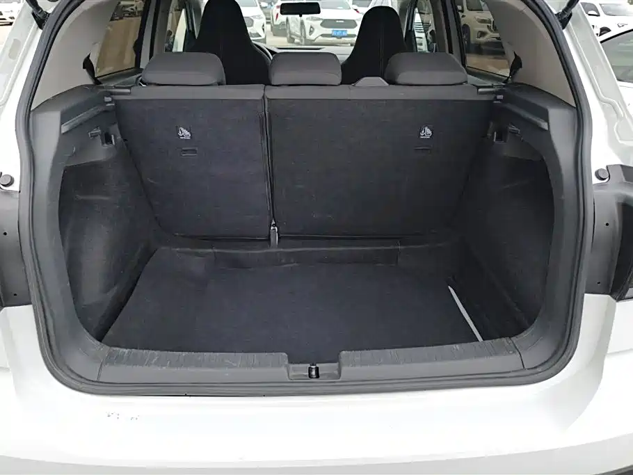 Volkswagen T-Cross 2023 Facelift 1.5L Automatic Trend Edition фото 4
