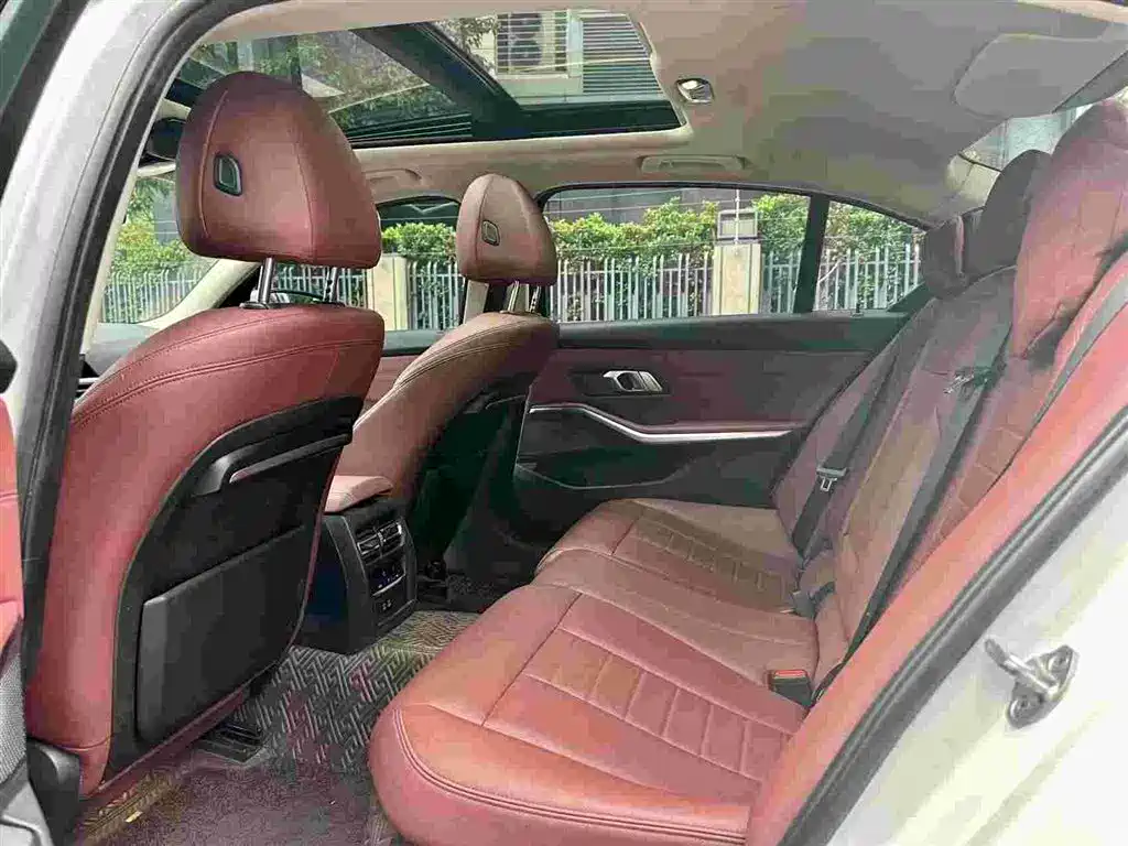 BMW 3 Series 2021 320Li M Sport Package фото 6