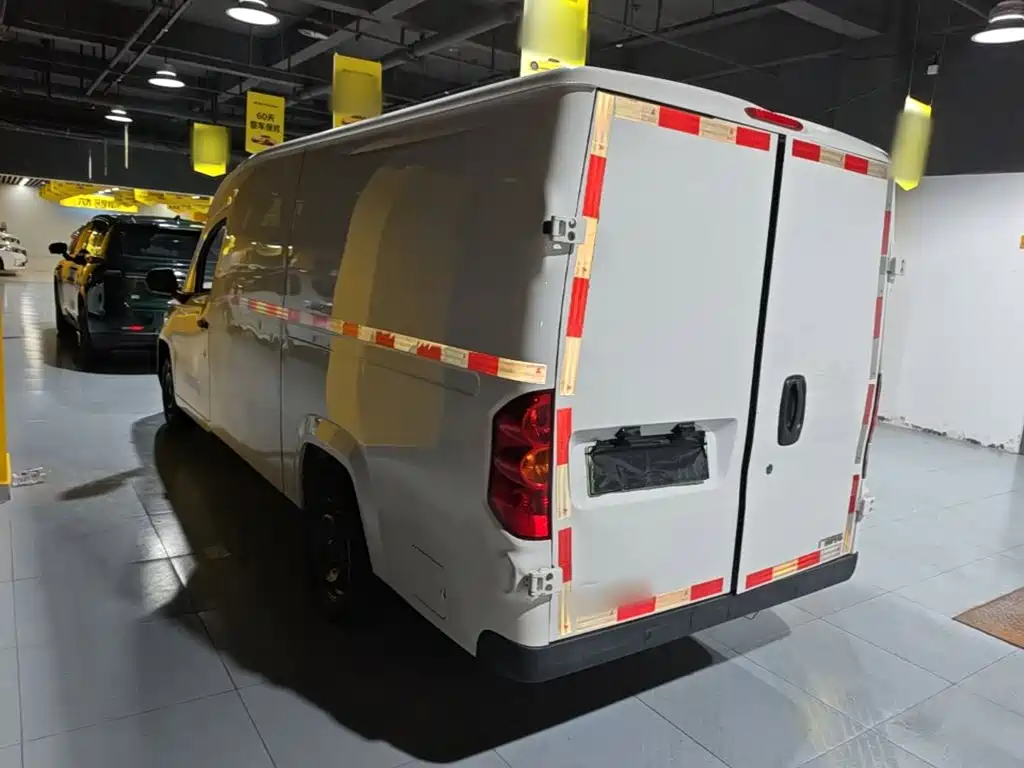 Lingshi Auto Ling Shi Golden Warehouse 2024 2024 Economy Edition First Class Cabin