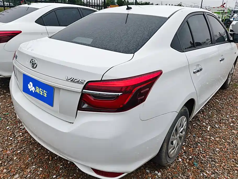 Toyota Vios 2021 1.5L CVT Chuangxing Edition фото 3