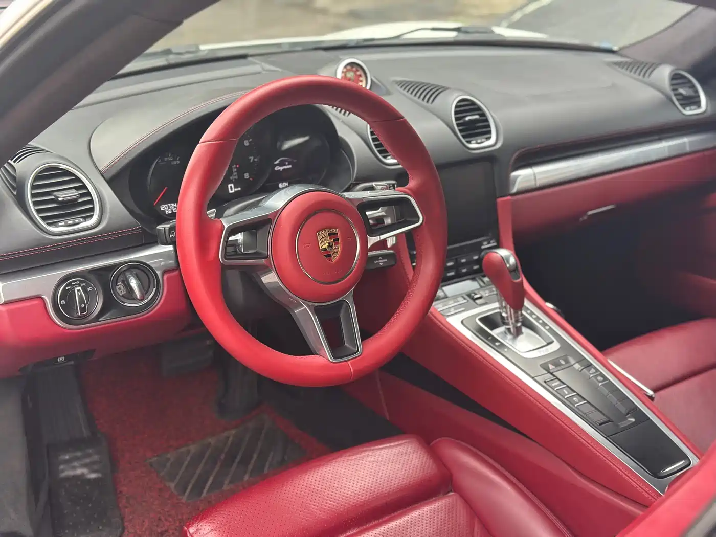 Porsche 718 2016 Cayman 2.0T фото 4