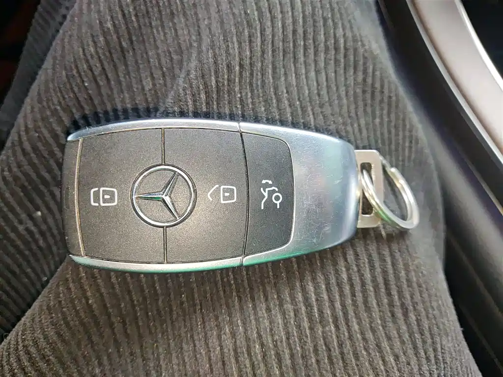 Mercedes-Benz GLC 2022 Facelift II GLC 260 L 4MATIC Luxury фото 9