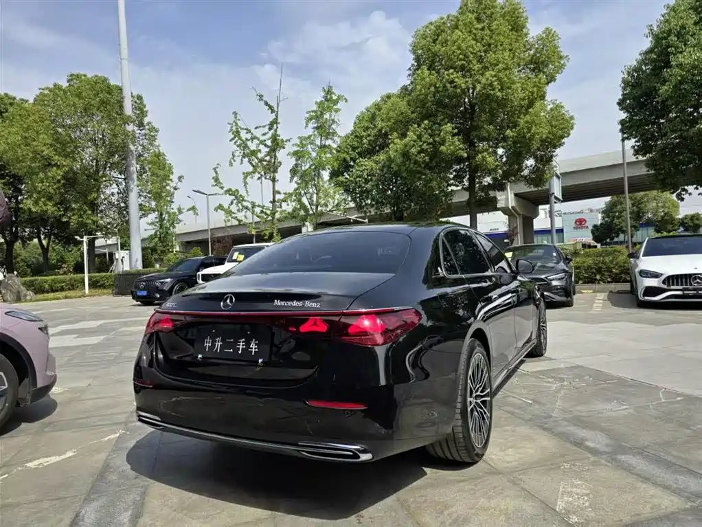 Mercedes-Benz E-Class 2024 Model E 300 L Luxury фото 8