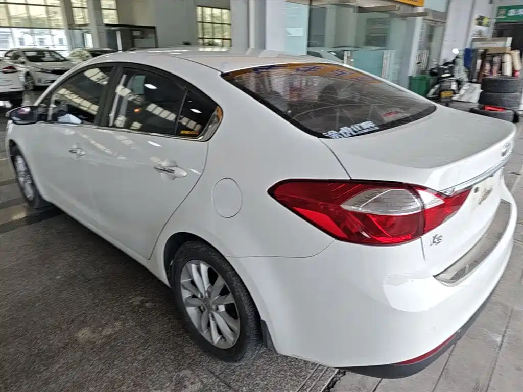 KIA K3