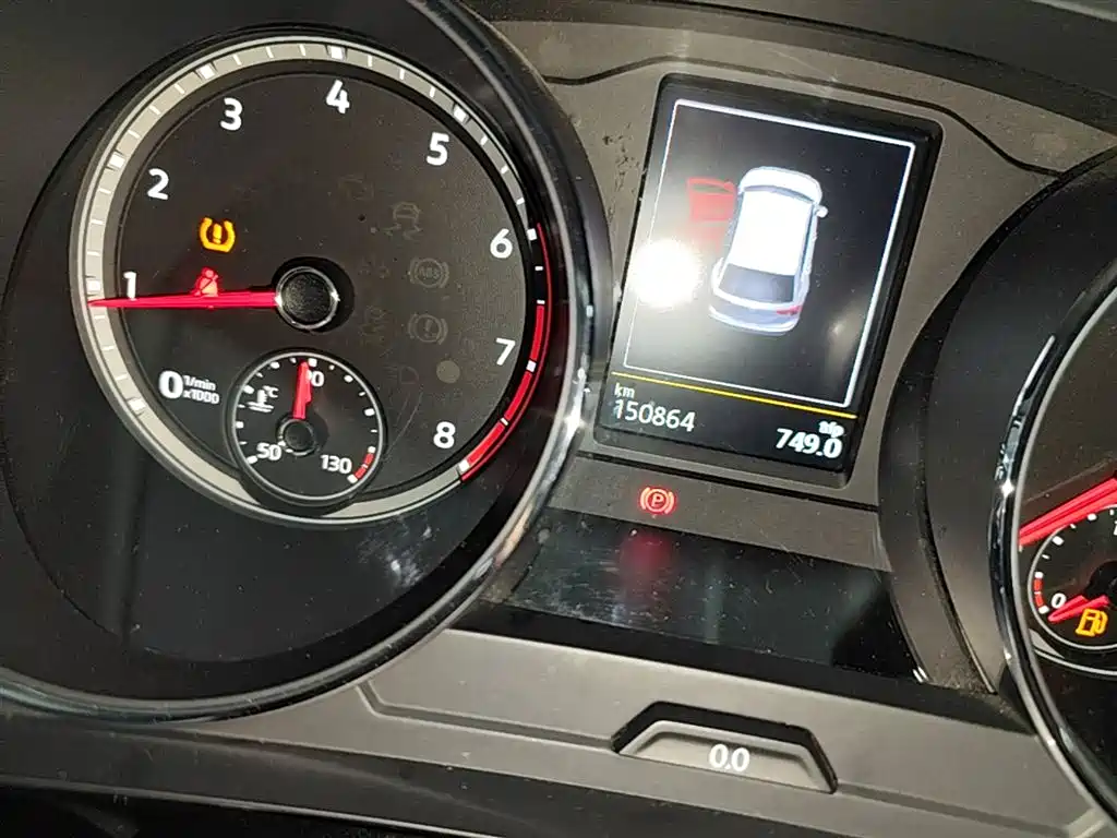 Volkswagen Tiguan L 2018 330TSI Automatic 2WD Comfort Edition фото 12