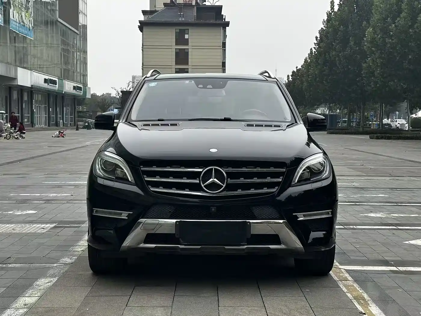 Mercedes-Benz M-Class 2012 Model ML 350 Luxury фото 2
