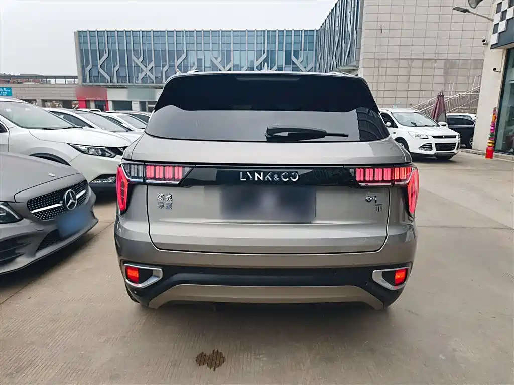 Lynk & Co 01 2019 2.0T 2WD Type Pro Version China VI фото 4