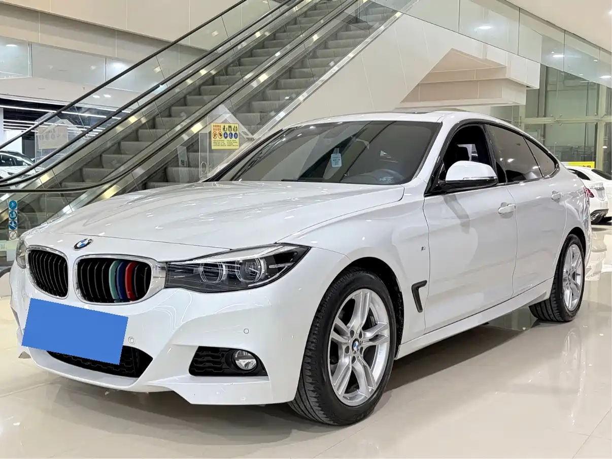 Photo 2 - BMW 3 Series GT