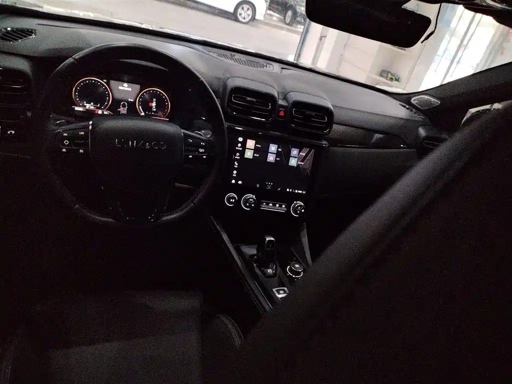 Lynk & Co 03 2021 2.0TD Auto Jin Champion Edition фото 10