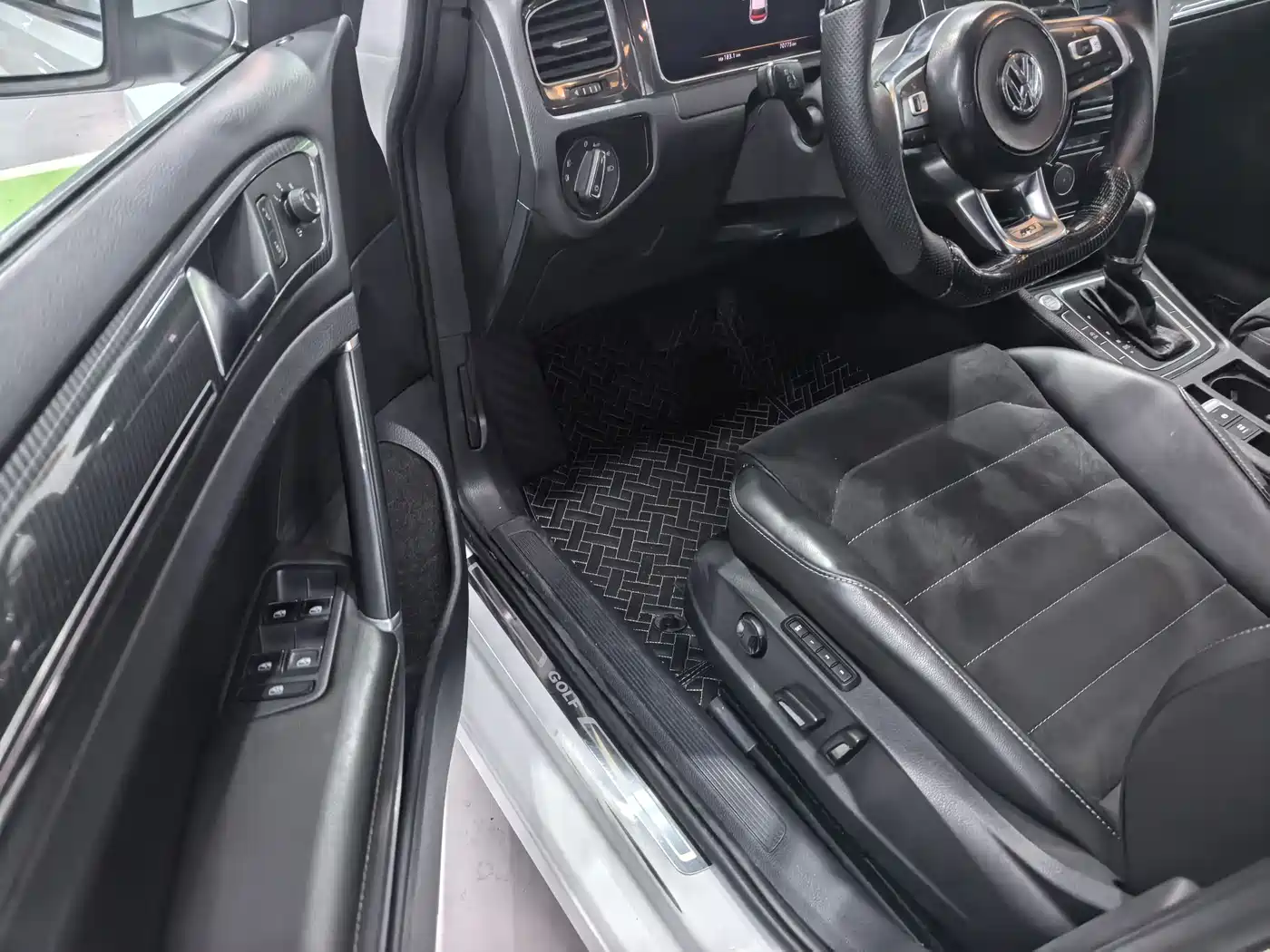 Volkswagen Golf 2019 280TSI DSG Luxury China VI фото 5