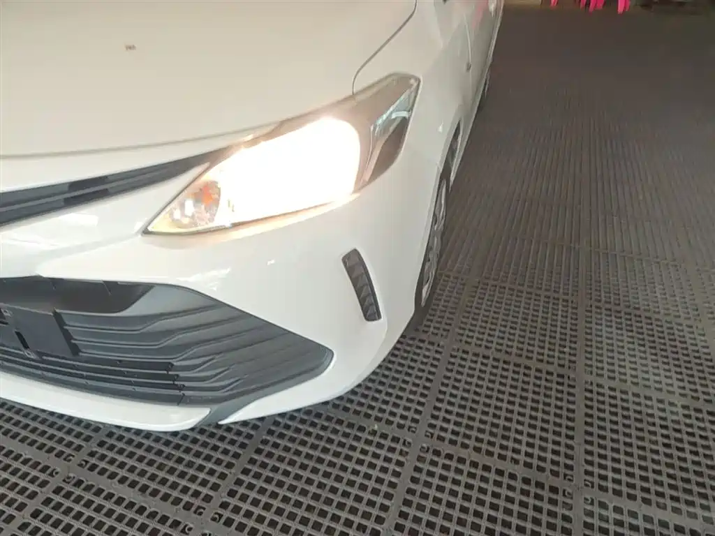 Toyota Vios 2017 1.5L CVT Pioneer фото 24