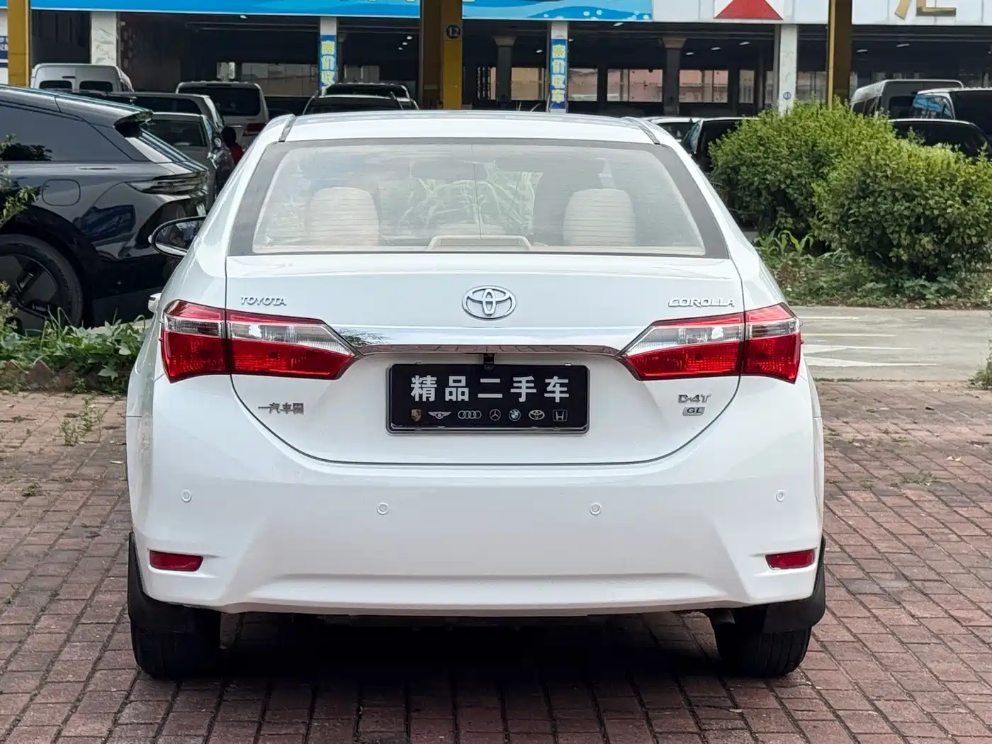 Toyota Corolla 2017 1.2T CVT GL фото 17