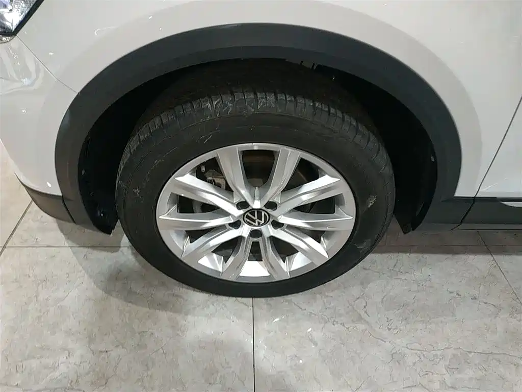 Volkswagen T-ROC 2022 280TSI DSG 2WD Elite PLUS фото 25