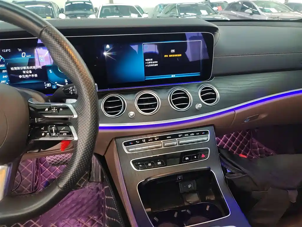 Mercedes-Benz E-Class 2023 E 260 L Sport фото 9