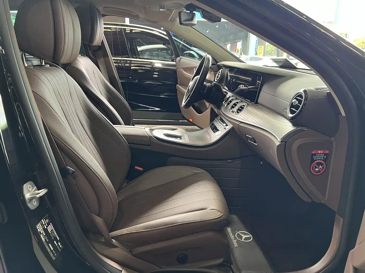 Mercedes-Benz E-Class 2023 Facelift E 300 L Fashion фото 13